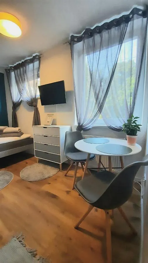 Mad In Vienna Apartment